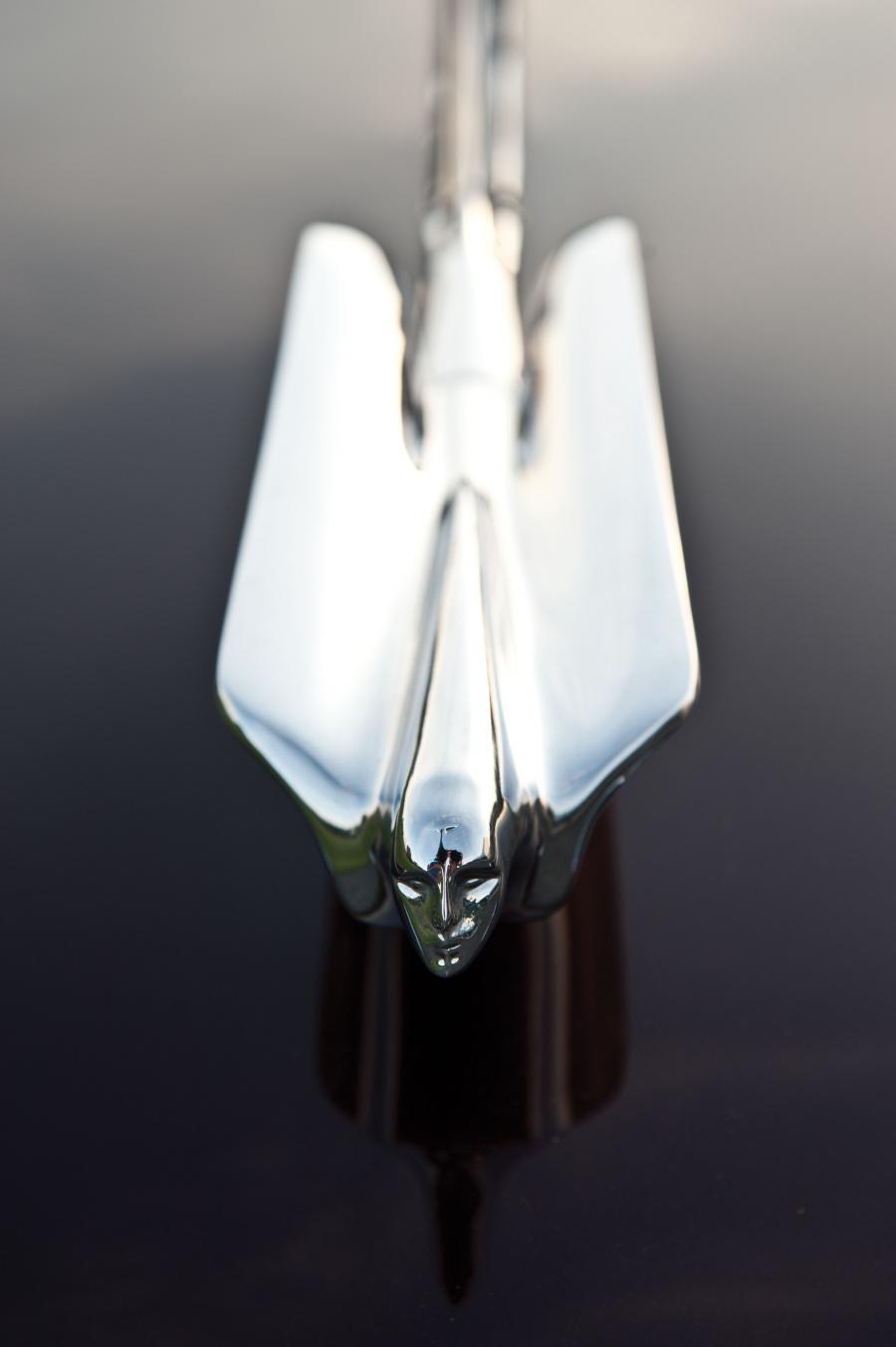  Cadillac Series 62 Convertible Coupe 1947 года  (фото 4 из 32)